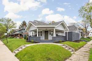 featured image of 4001 Broadway St