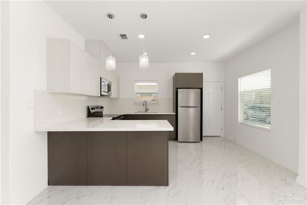 Notre Dame Ave - Photo 4 of 12