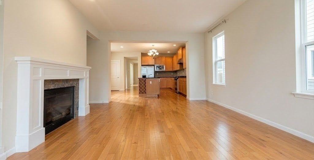 18200 Ne 110th St - Photo 5 of 24