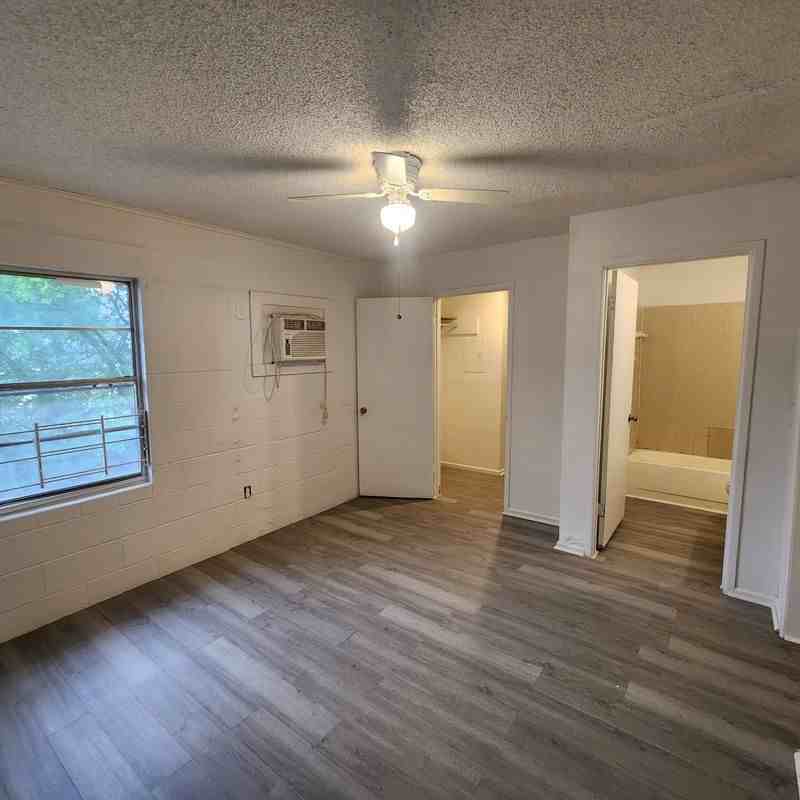 610 Ruiz St ##2 - Photo 5 of 7