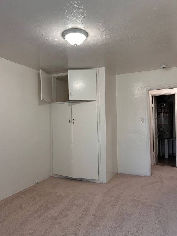 2836 Jarvis St - Photo 4 of 14