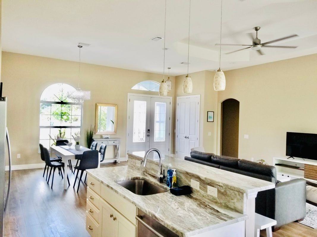 257 Manor Rd - Photo 3 of 27