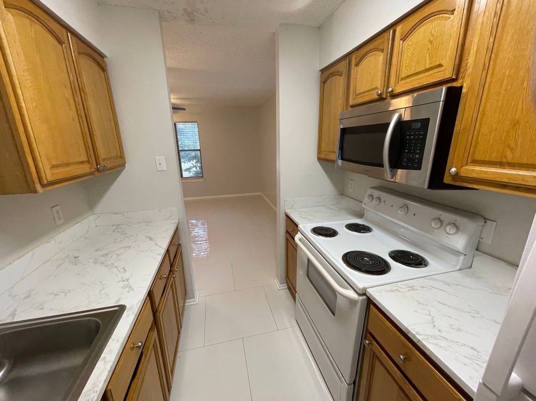 390 Guzzardo Ln ##1b - Photo 6 of 20