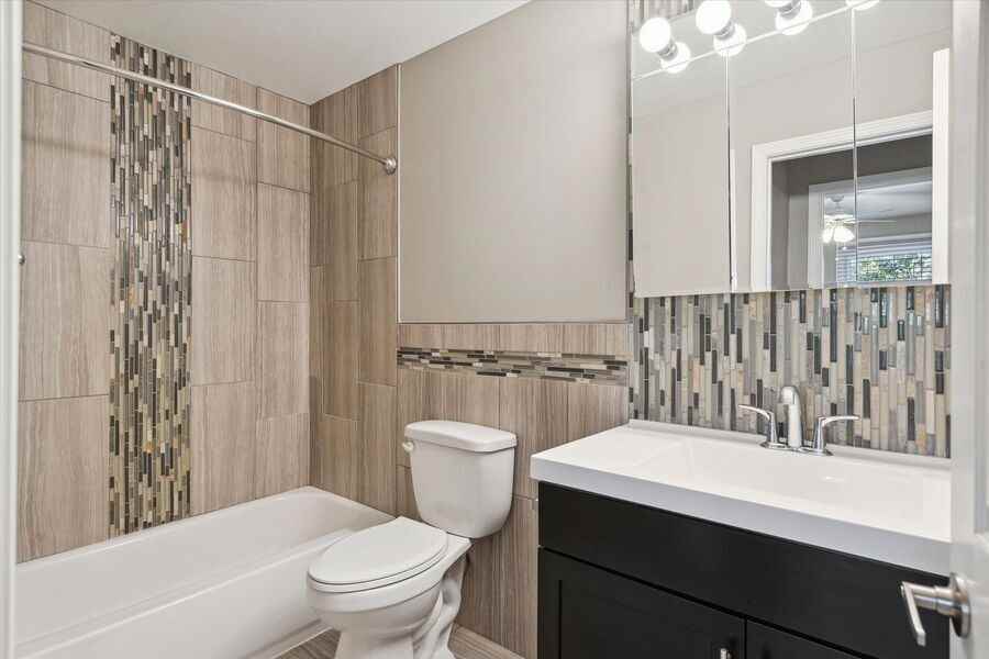 4105 Harvest Ln - Photo 7 of 12