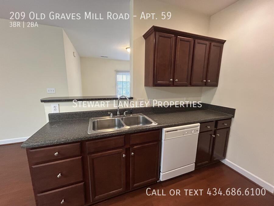 Kendall Square Apartments - Photo 5 of 50