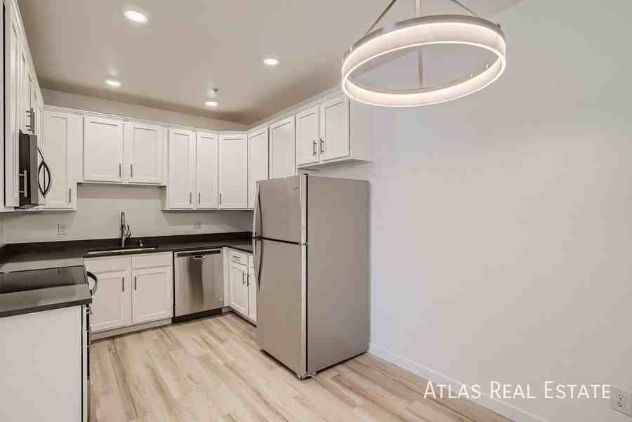 15504 E Arizona Ave - Photo 2 of 14