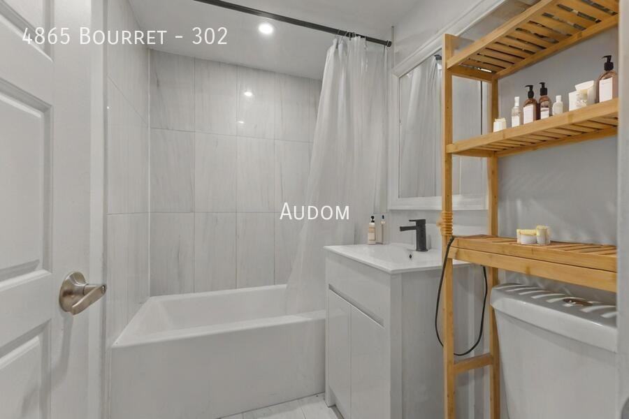 4855 Av Bourret — photo 3