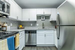 featured image of 500 Brooksboro Ter