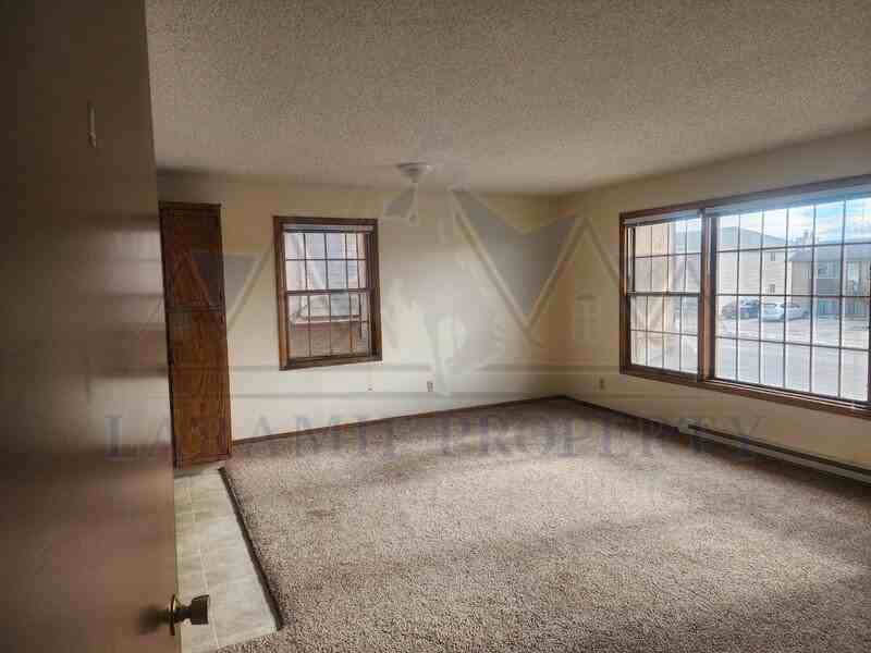 1717 Fetterman Dr #4 - Photo 2 of 11