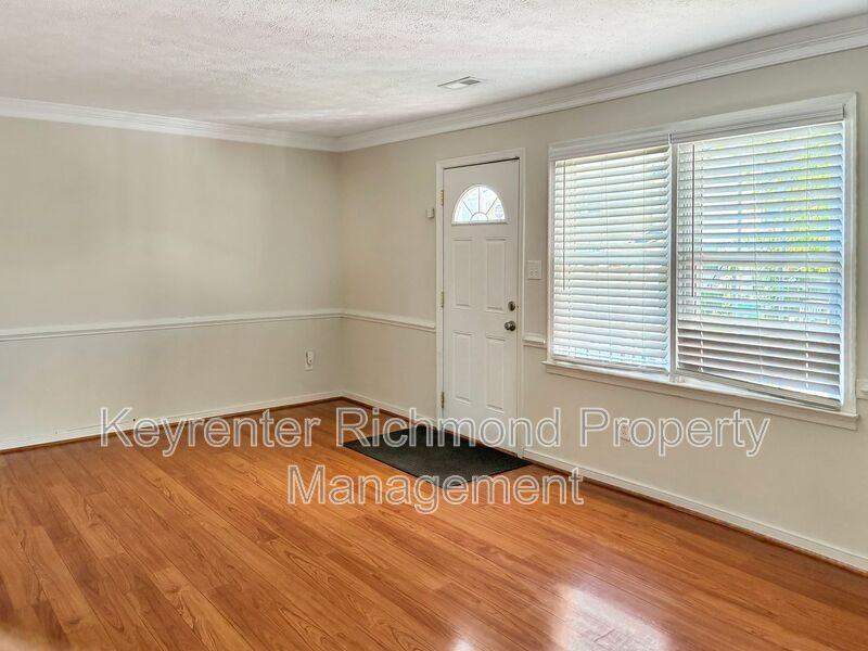 1513 Jacquelin St - Photo 3 of 16