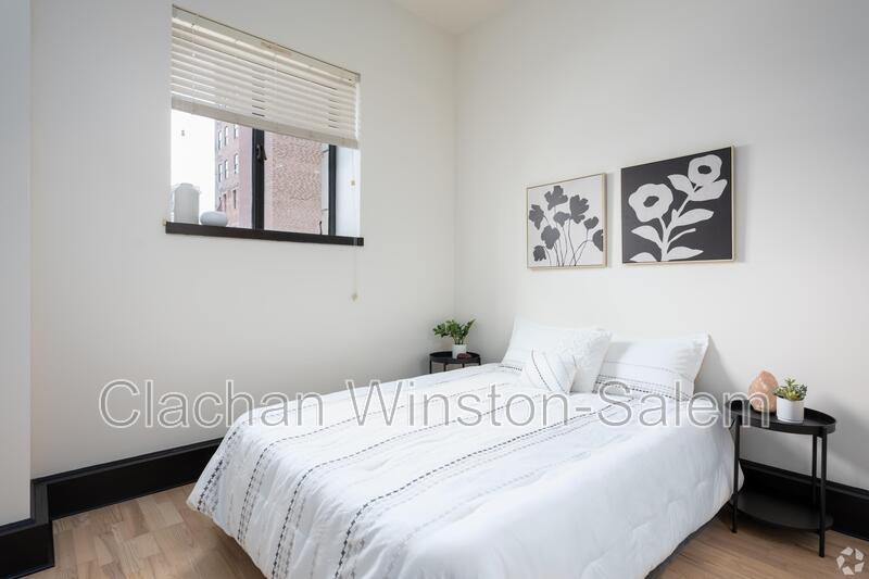 50 W 4th St #113 - Photo 5 of 9