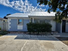 featured image of 2920 Se Amherst St