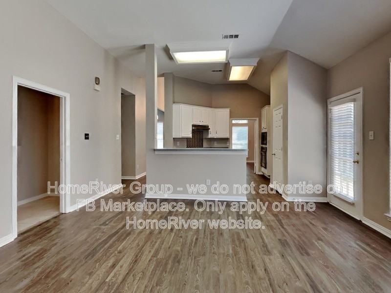 18703 Riverstone Ct - Photo 5 of 31