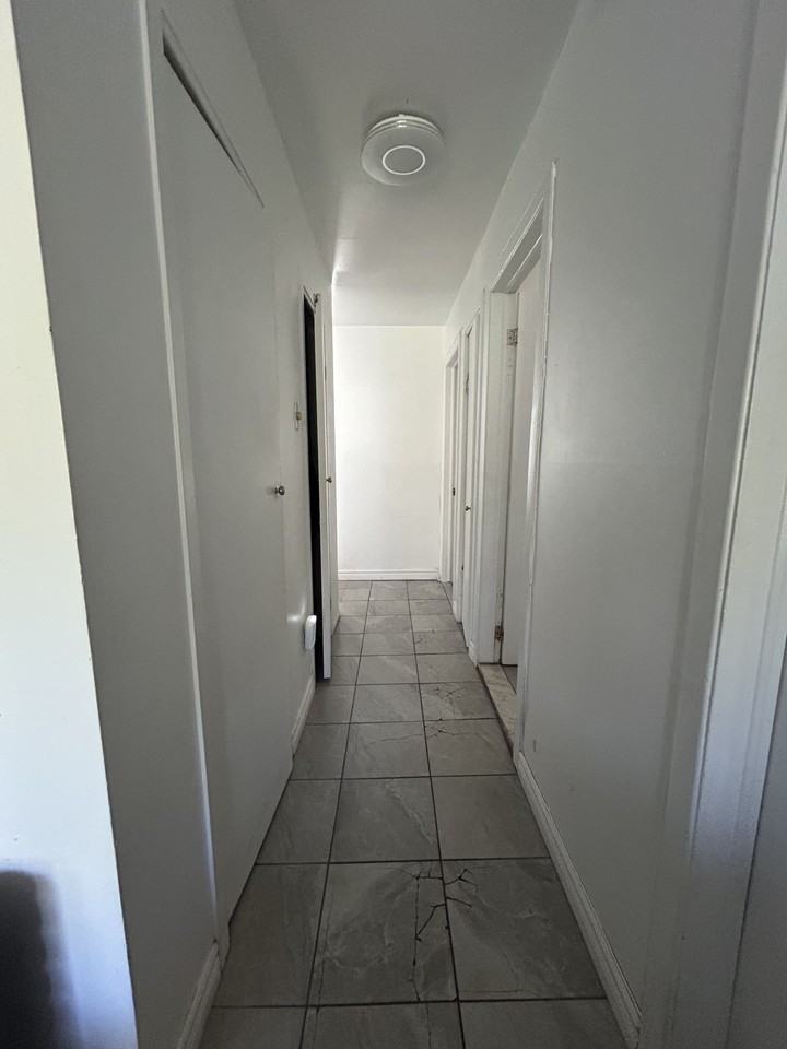 13055 Rue Duff #4 - Photo 2 of 10