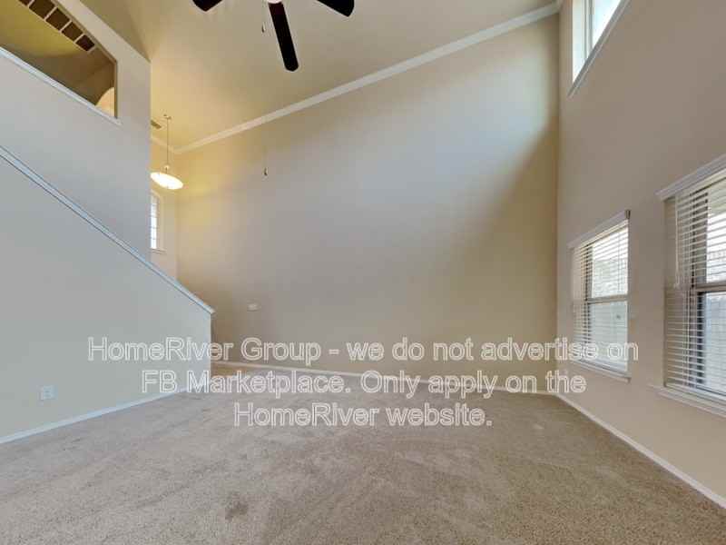 9201 Remington Dr - Photo 4 of 21