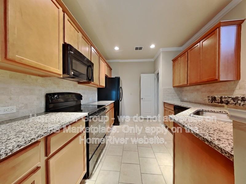 9201 Remington Dr - Photo 6 of 21