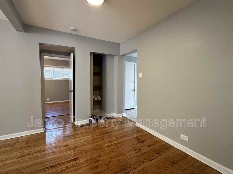 1009 N Parkside Ave #1 - Photo 5 of 8