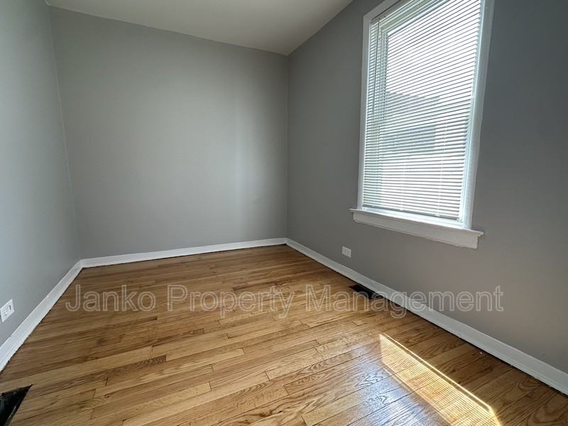 1009 N Parkside Ave #1 - Photo 7 of 8