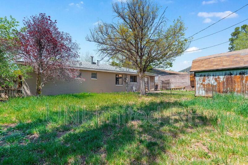 2926 N Steves Blvd - Photo 5 of 30