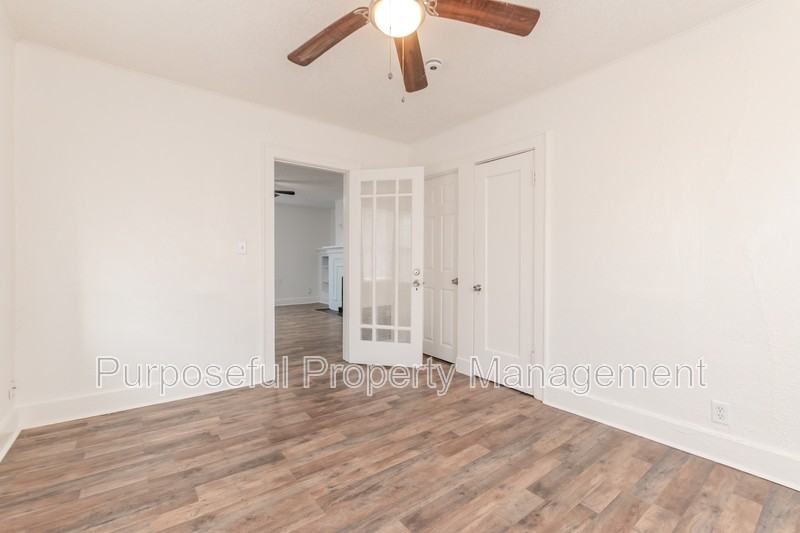 1609 Ne 18th St - Photo 7 of 14