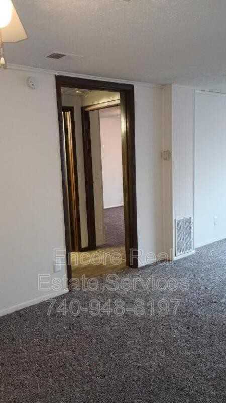 881 N 21st St - Photo 4 of 9