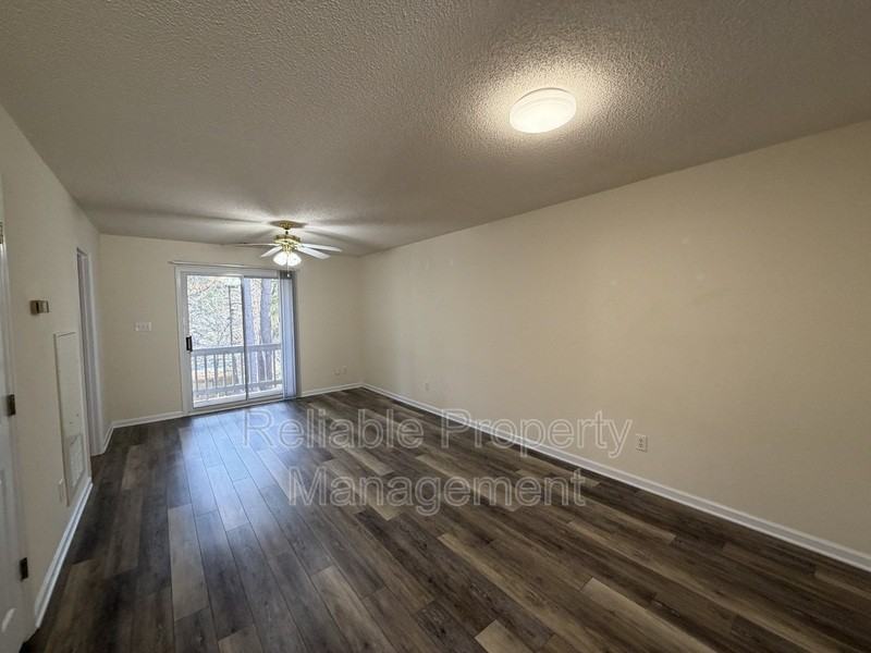 371 Moore St - Photo 5 of 11