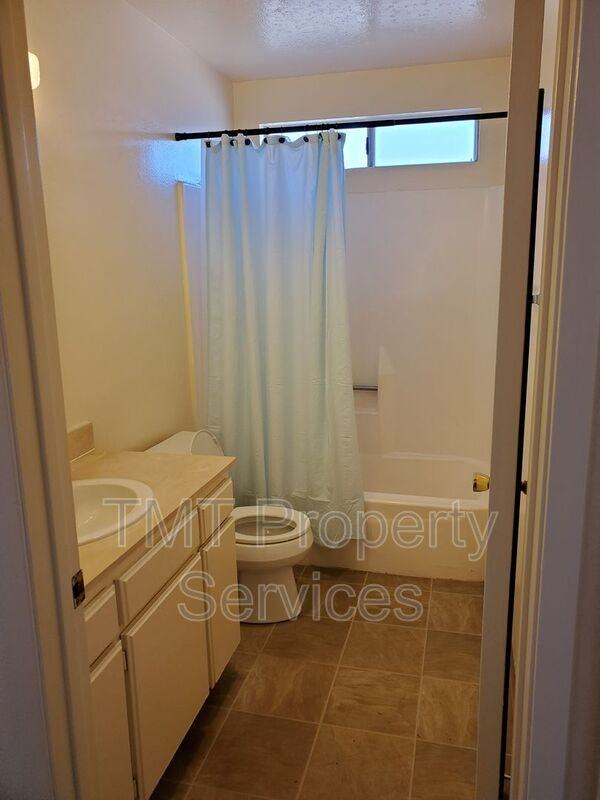 924 N O St - Photo 7 of 12