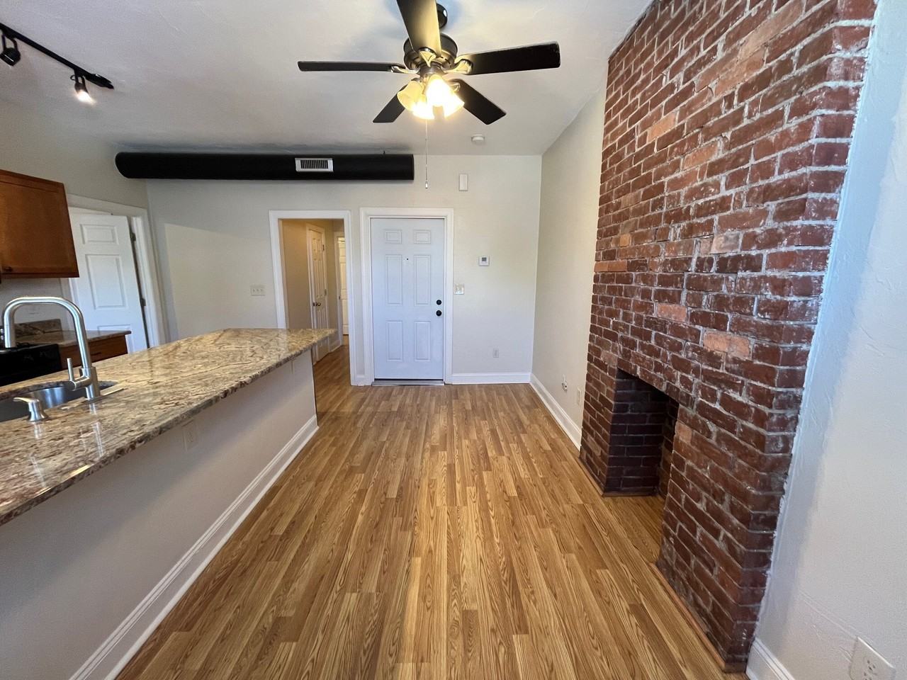 Portland 912 - Photo 4 of 22