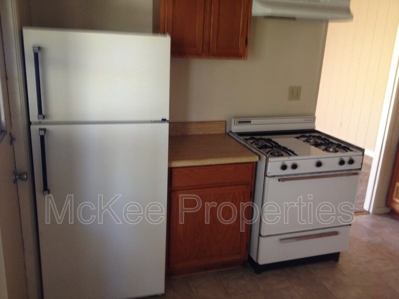 6188 Stanley Dr - Photo 3 of 7