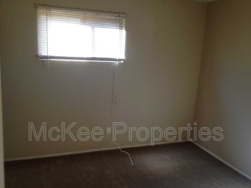 6188 Stanley Dr - Photo 6 of 7