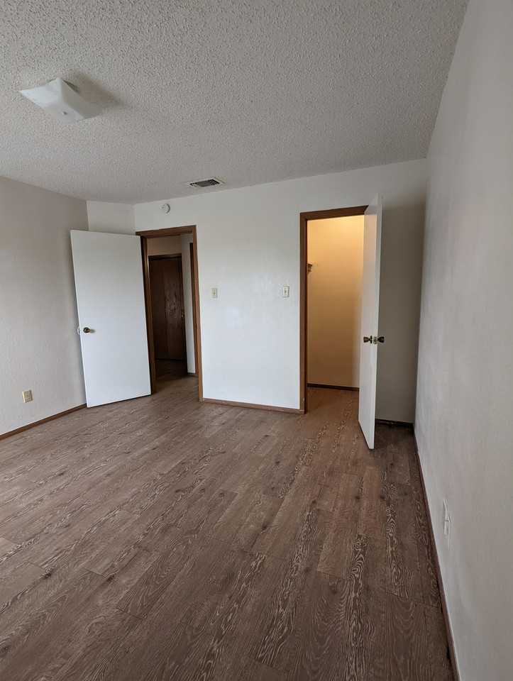 2800 Bull Run - Photo 7 of 50