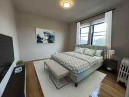 featured image of 33 Coleman St