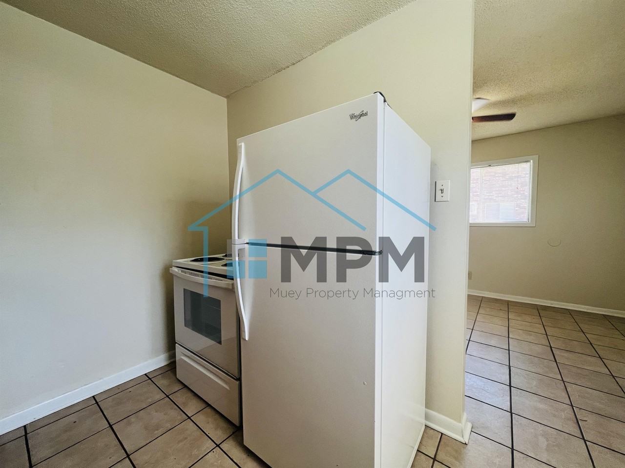 202 Clay Street - Photo 3 of 8