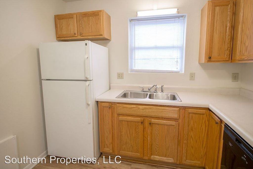 Parkside Dr. - Photo 6 of 22