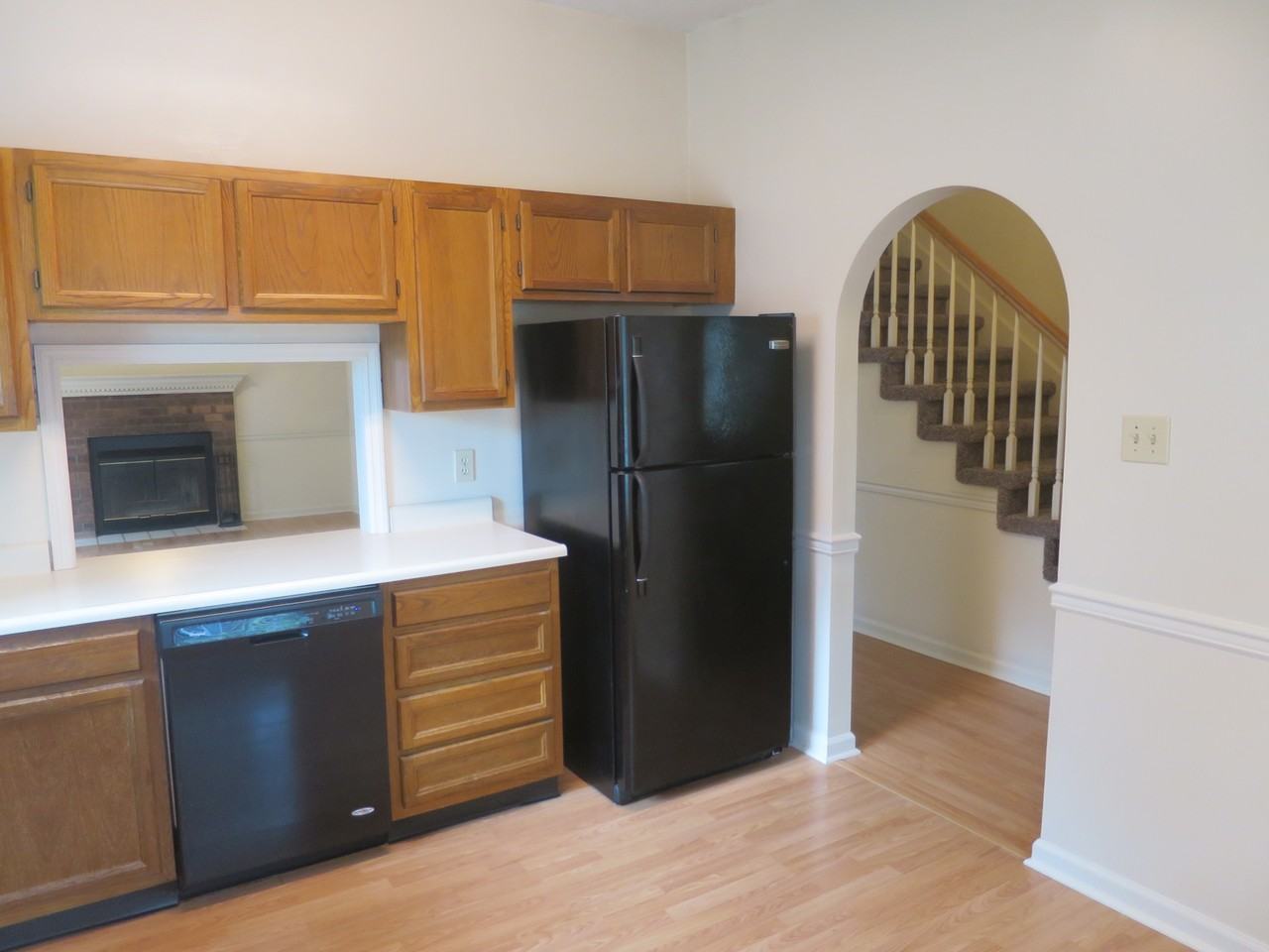 409 Eagle Brook Drive - Photo 7 of 15