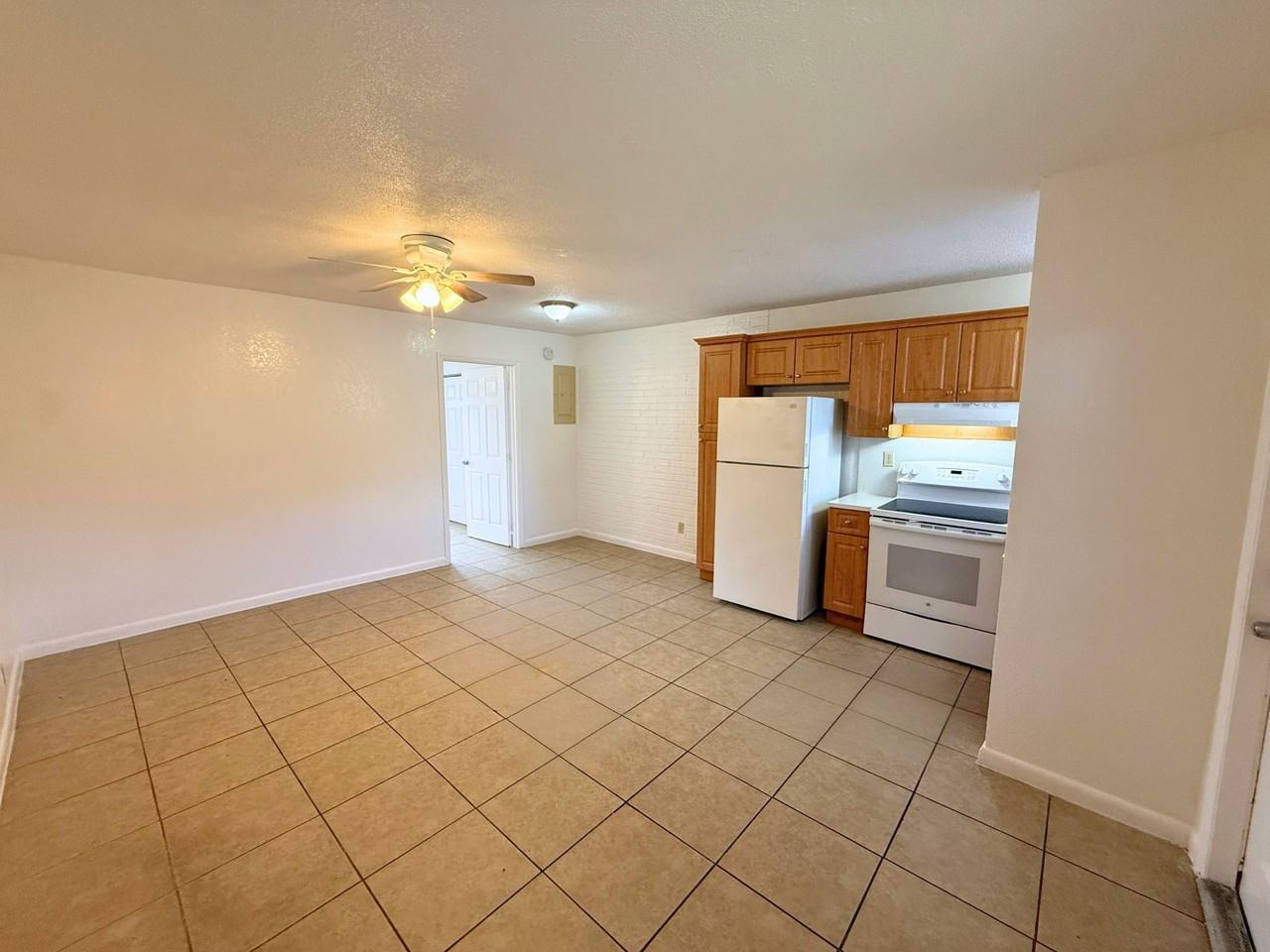 216 North 61st Avenue - Photo 3 of 14