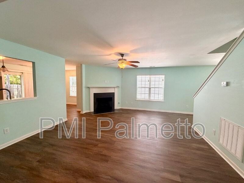 1064 Kingston Village Loop - Photo 7 of 27