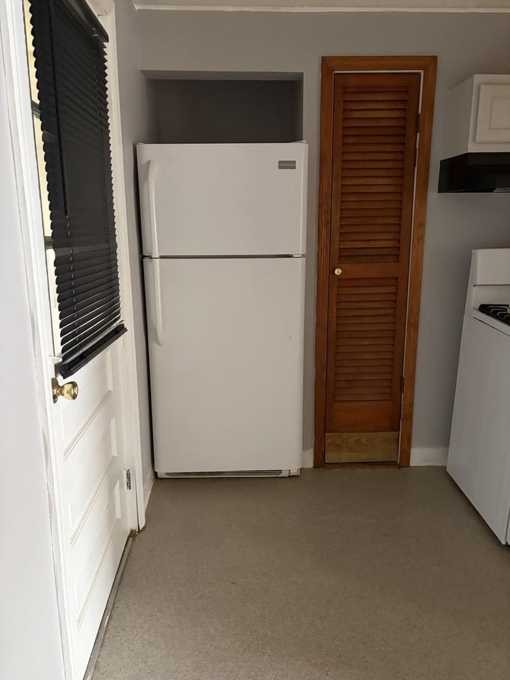 27 Hudson Avenue - Photo 3 of 22