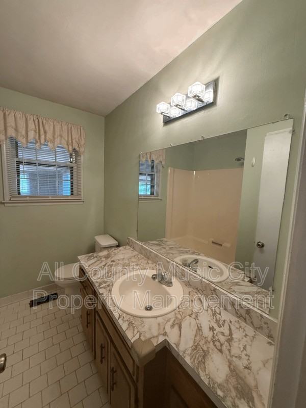 306 Paragon Mills Rd - Photo 4 of 12