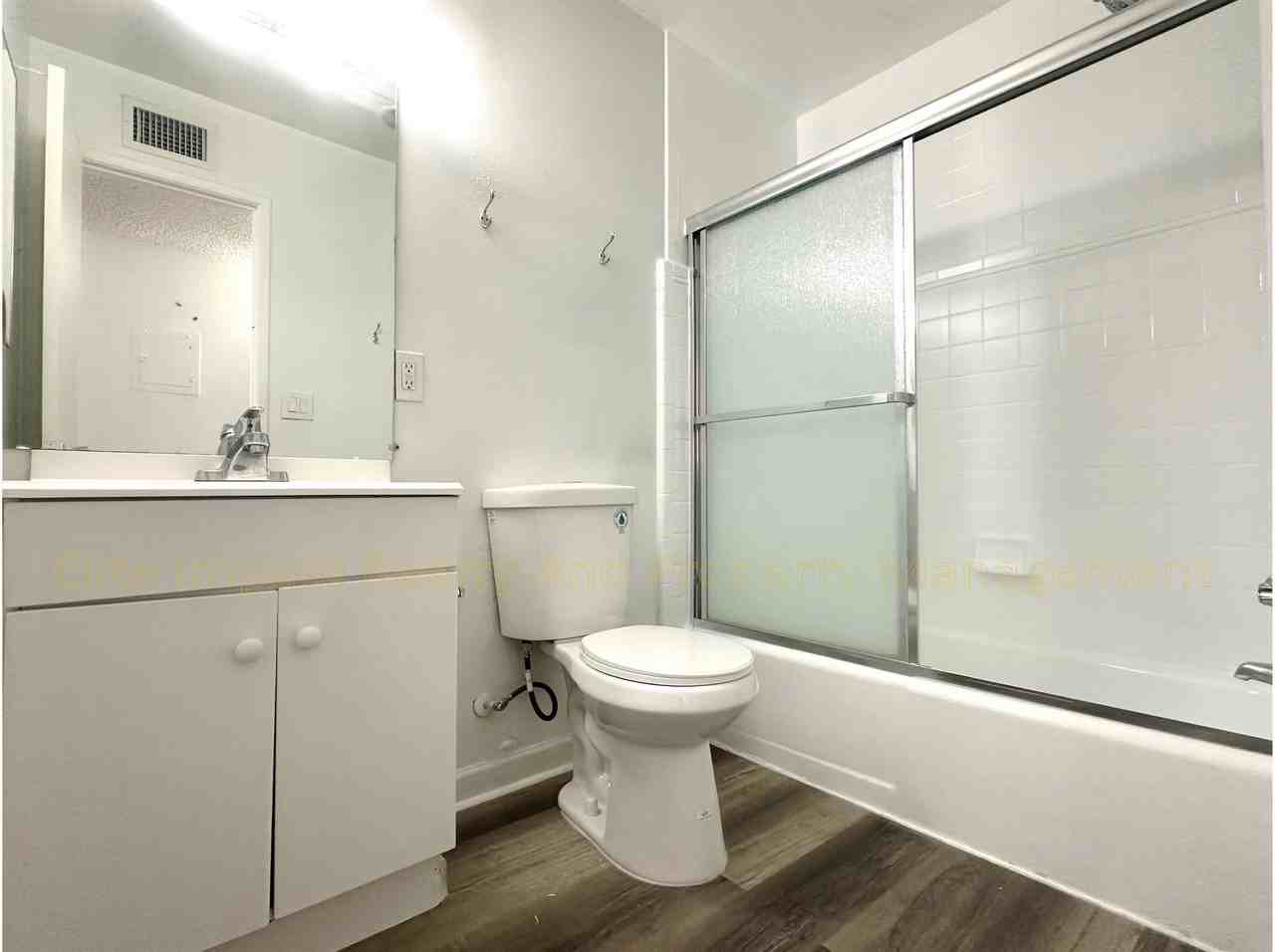 301 West Helen Street - Photo 5 of 13
