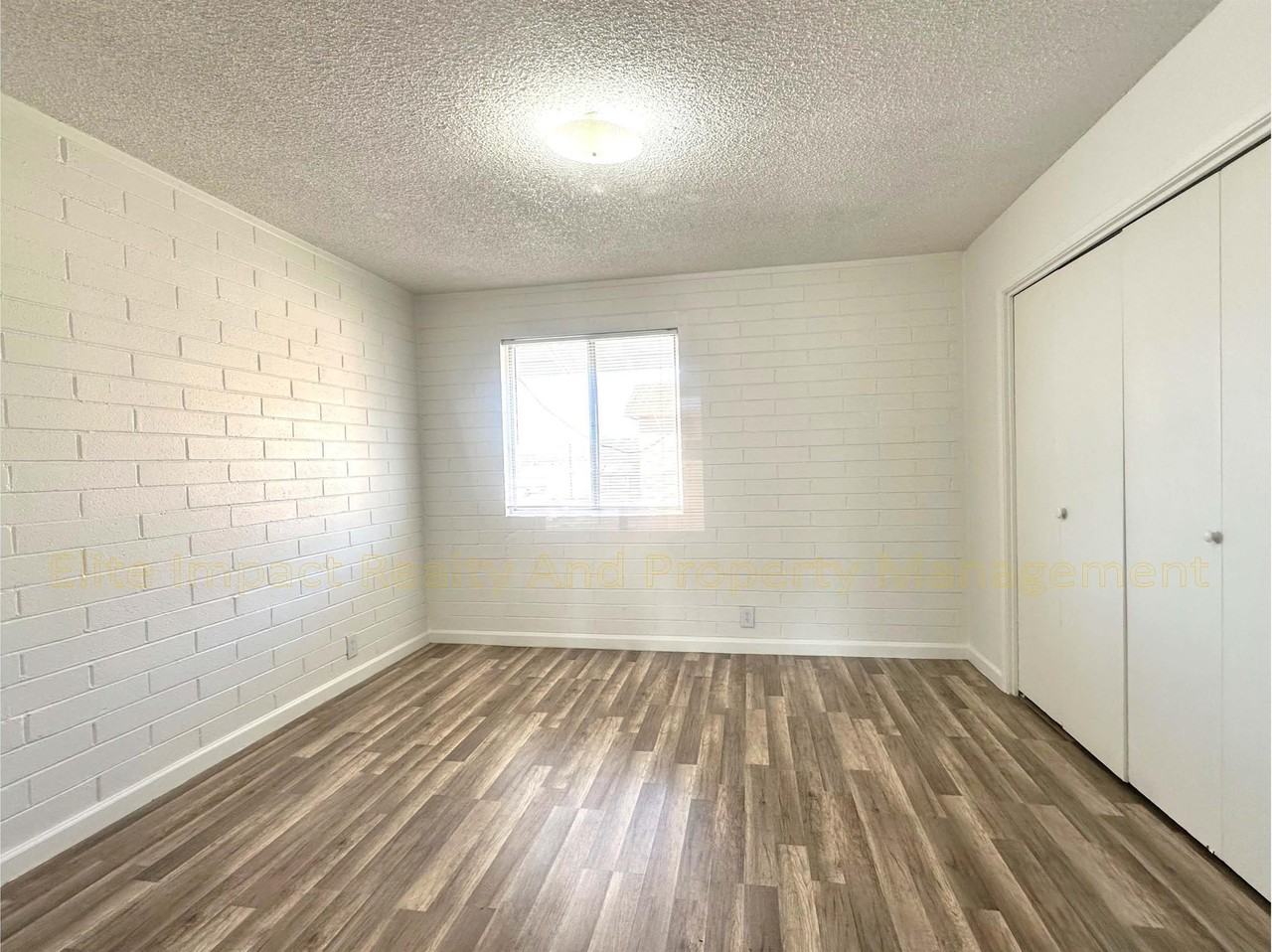 301 West Helen Street - Photo 7 of 13