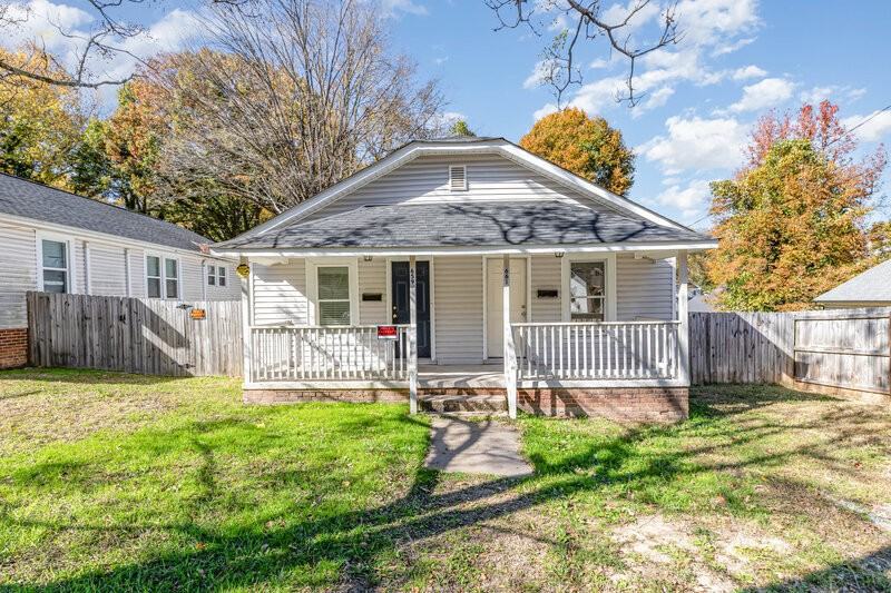 659 Wilson St - Photo 2 of 17