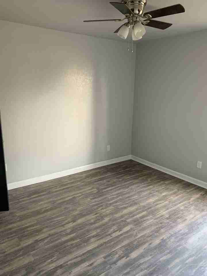 2600 W. 30th - Photo 3 of 6