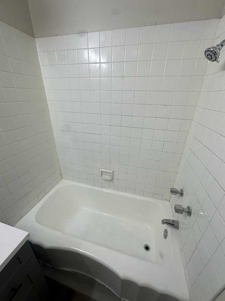 TR - 405 S 8th St - 5 Plex - Photo 7 of 10