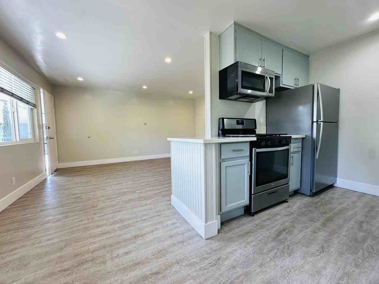 28 West Pedregosa Street - Photo 3 of 9