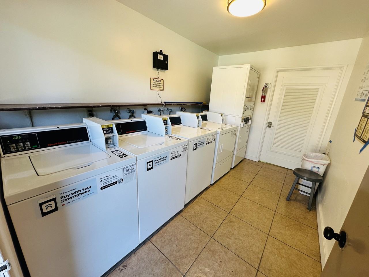3458 Richland - Photo 5 of 17