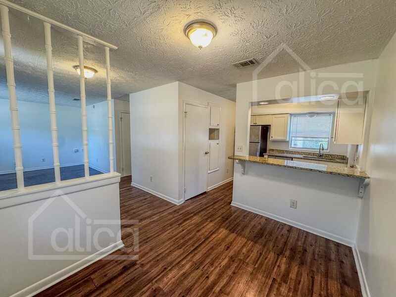 4448 Jade Dr E - Photo 3 of 10