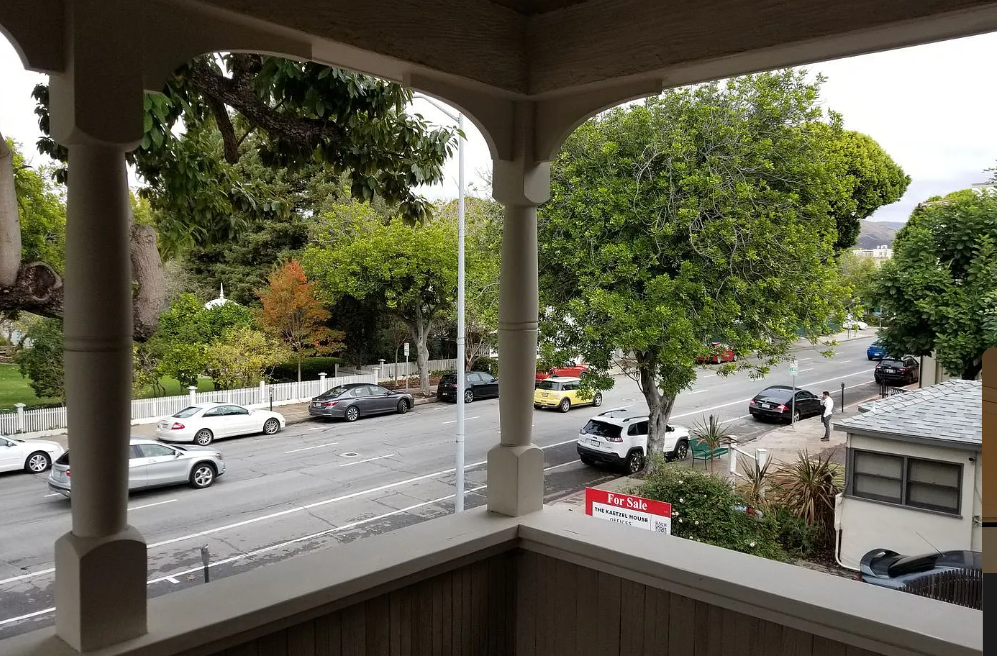 547 Marsh #B - Photo 2 of 14