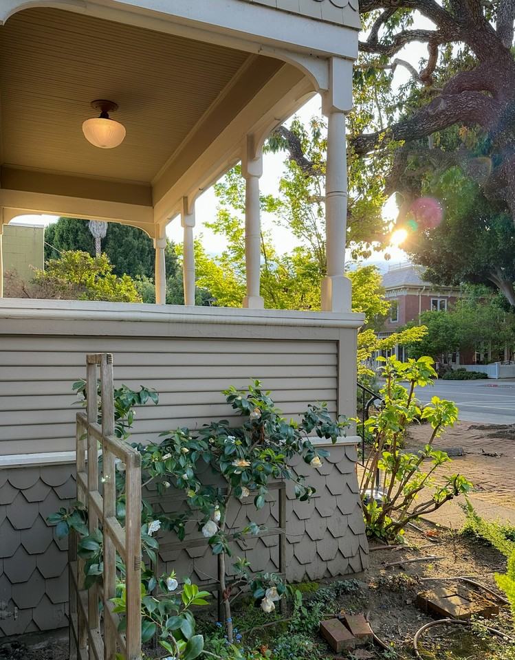 547 Marsh #B - Photo 3 of 14