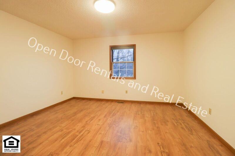 5215 Vermont Ln - Photo 6 of 11